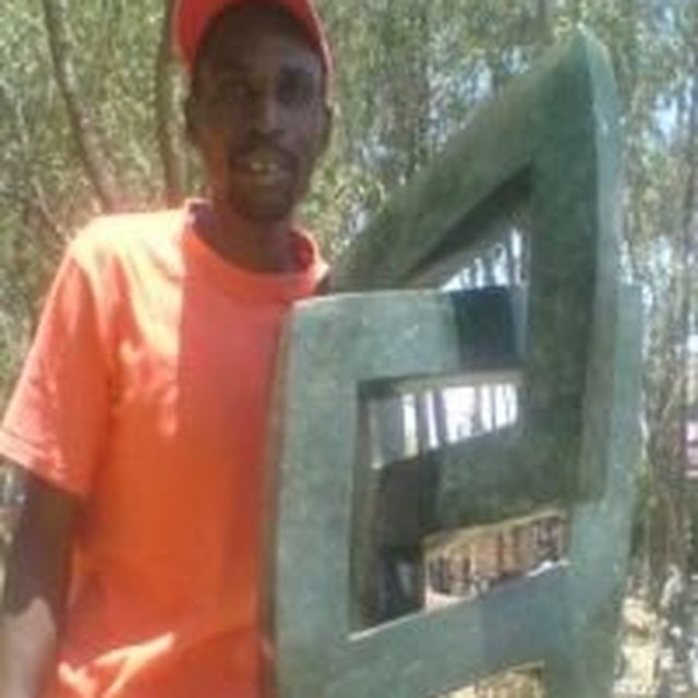 Portrait of Edmore Sango, sculptor
